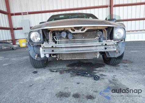 2009 Ford Mustang V6/V6 Premium from USA, damaged, VIN 1ZVHT80N195133075